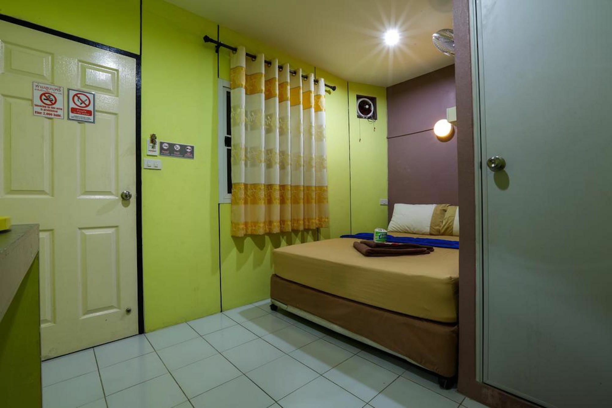 Mania Guesthouse タオ島 エクステリア 写真
